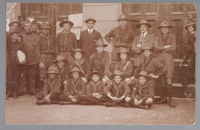 WAT001013203 Mobilisatie 1914 - 1918.Groepsportret van een aantal padvinders.