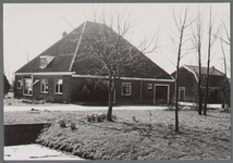 WAT001000313 Stolpboerderij 'De Stolp'aan de Purmerenderweg nummer 29.Nu in 2017 is er gevestigd: Houthandel Vlug en Oud.B.V.