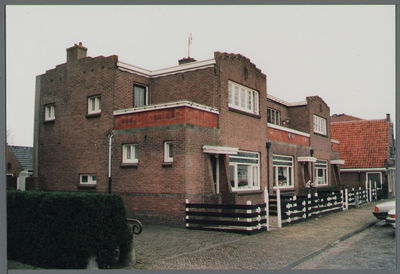 WAT001000346 Woningen aan de Rijperweg v.l.n.r.; 81,79 en 77.