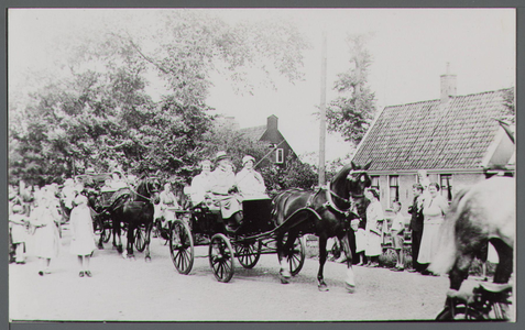 WAT001000578 Feestweek 1937 t.g.v. 325 jarig bestaan van de Beemster.Foto eerste wagen dokter Jan Pieter Veening, ...