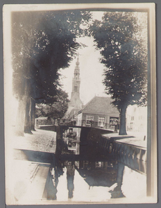 WAT001000920 Spui en Keizersgracht, foto genomen vanaf de Dam, met gezicht rechts naar de Kleine Kerkstraat.Midden ...