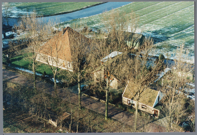 WAT001001649 Stolpboerderij aan de Kwadijk nummer 35.