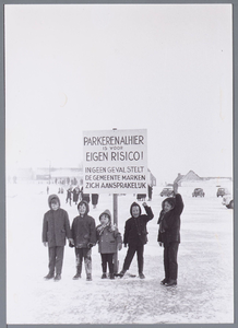 WAT001002039 Winter 1963. Vlnr. de gebroeders Wouter Strootman, Ton Meyer, Bert Stroorman., Jan Meyer., Piet Strootman. ...
