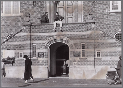 WAT001003229 Stadhuis van Purmerend, gebouwd in de jaren 1911-1912 naar ontwerp van architect Jan Stuyt (in 1868 te ...