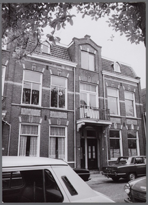 WAT001003150 Julianastraat met de huisnummers 2 en 4, bouwjaar 1910.