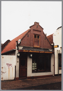 WAT001004194 Weeshuissteeg 15 gebouwd in 1916 als café nu in gebruik als Zuid- Amerikaans gril restaurant.