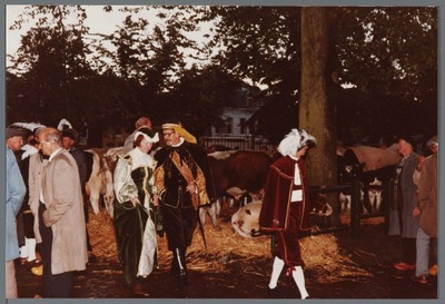 WAT001005549 Purmerend 500 jaar marktstad.Dag aangespannen paard.