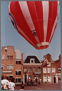 WAT001005542 Purmerend 500 jaar marktstad.Heteluchtballon.