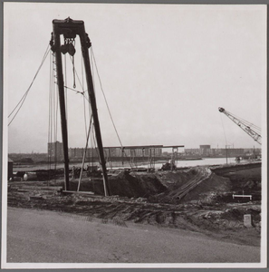 WAT001007885 Foto's van de bouw van het nieuwe gemaal van de Polder Oostzaan, gelegen aan de Oostzanerdijk