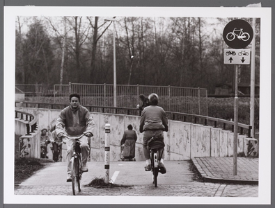 WAT001008014 Fietstunnel bij het treinstation aan het Beatrixplein.