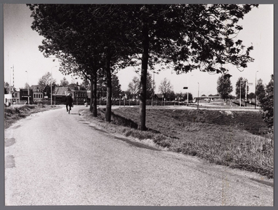 WAT001008070 Vanaf de Oostdijk zicht op Purmerend