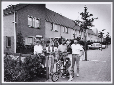 WAT001009208 Aantal buurtbewoners bij elkaar.