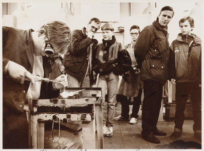 WAT001016755 Jonge lasser aan het werk. Scholengemeenschap de Rietvelden.