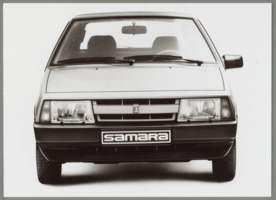 WAT001017092 De totaal nieuwe Lada Samara verscheen in het derde kwartaal van 1986 op de Nederlandse markt. Het nieuwe ...