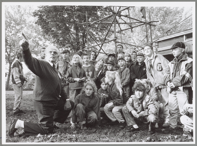 WAT001017419 Zenddag.Scoutinggroep Lamoraal van Egmond in Purmerend.groepsleider George van Ravensberg doet zijn best ...