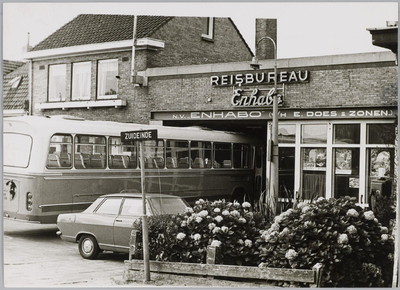 WAT001017967 Garage N.V. Enhabo.( E.Does en Zonen) / Reisbureau.Waar in 1981 de bibliotheek is gebouwd.