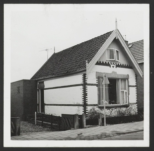 WAT001018755 Landsmeer, Van Beekstraat 54.