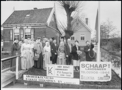 WAT003003178 Burgemeester Waltmans opent nieuwe museum Grietje Tump.Foto: Burgemeester H. Waltmans hees gistermiddag 11 ...