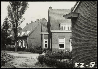 WAT050000675 Panden de Kloosterstraat. Fotoverkenning Binnenstad 1964-1965, nr. F2-8
