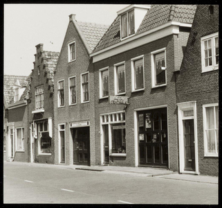 WAT050001158 Nieuwbouw Noordeinde 68 (1969) en 72 (1971)