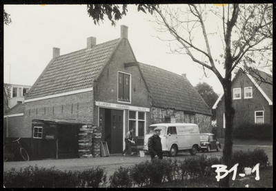 WAT050000482 Panden aan de Haringburgwal tussen de Engelse Hoek en de Kalertsteg. Fotoverkenning Binnenstad 1964-1965, ...