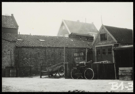 WAT050000484 Zijgevel van een pand aan de Haringburgwal tussen de Engelse Hoek en de Kalertsteg . Fotoverkenning ...