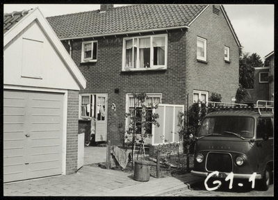 WAT050000691 Panden aan de Zuster Bloemstraat, westzijde. Fotoverkenning Binnenstad 1964-1965, nr. G1-1