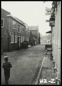 WAT050000740 Panden aan de Havenstraat, oostzijde. Fotoverkenning Binnenstad 1964-1965, nr. H2-2