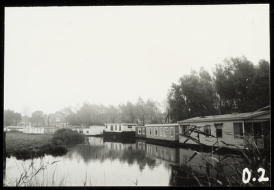 WAT050000749 Vestinggracht met woonboten aan de Noordervesting. Fotoverkenning Binnenstad 1964-1965, nr. O2
