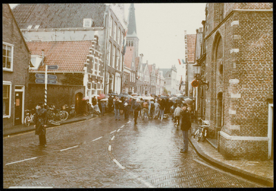 WAT050001257 Koninginnedag 1981. Publiek op het Noordeinde