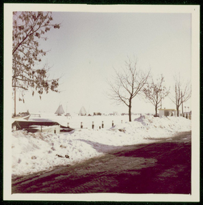 WAT050001511 Sneeuwhopen en ijszeilen tijdens de winter van 1963