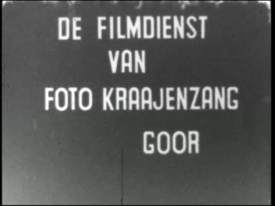 12439BB01894 Een film rond voetbalvereniging SV Hector, 'de greun witt'n' uit Goor, met beelden van een clubfeest, de ...