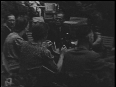 13459BB02576 Samenvatting: Reportage over een uitstapje van het personeel van de spinnerij Tubantia in Enschede, met ...