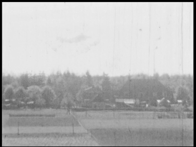 5968BB03912 Samenvatting:Amateurbeelden van de directeur van de Berghuizer Papierfabriek in Wapenveld over ...