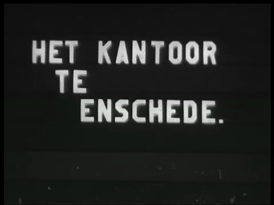 9816BB02182 Een film met beelden van een kantoor te Enschede, het bestuur in Balk, een magazijn, een kantoor in ...