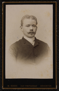 1820 -21 Portret van een man. In ovaal., 01-01-1870 - 01-01-1894