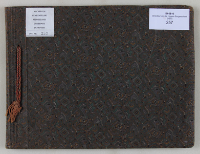 257 2 albums houdende foto's van activiteiten die door de Deventer Hogere Burgerscholen Vereniging georganiseerd zijn., ...