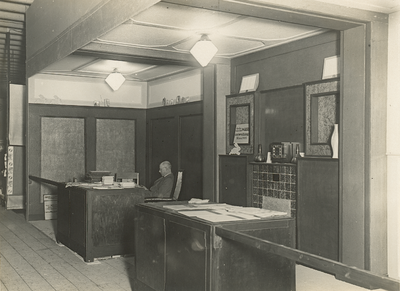 12992 Tentoonstelling 'De Woning', gehouden in de Buitensociëteit. Stand 6., 17-05-1930 - 25-05-1930