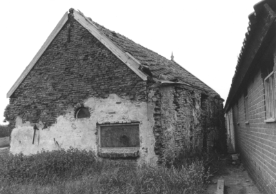 14167 Schuur bij boerderij Groot Douwel. Weteringen., 01-06-1979