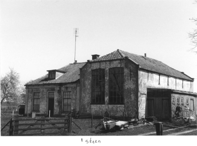 14474 Oude school Frieswijk., 01-05-1984