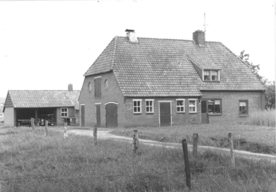 17868 Boerderij Kolkman of Steinfordink, Groot Douwel., 01-06-1979