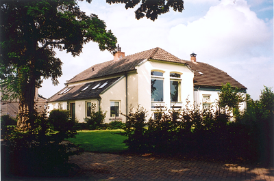 18126 Oude school Frieswijk. Na een verbouwing in 2003., 01-01-2003