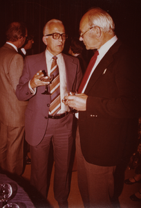 22895 Afscheid de heer Veldwachter als wethouder en raadslid.Tijdens receptie., 31-08-1978