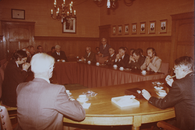 22896 Afscheid de heer Veldwachter als wethouder en raadslid.Gemeenteraad bijeen., 31-08-1978