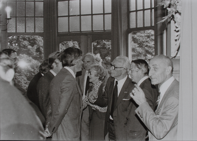 22898 Afscheid de heer Veldwachter als wethouder en raadslid.Tijdens receptie., 31-08-1978