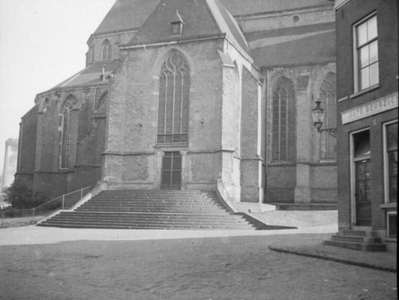 423 Bergkerk met trappen. Rechts Café Bergzicht., 01-01-1920 - 01-01-1948