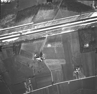 152 -LF Boven: aanleg rijksweg E8 (A1)., 1971-03-29