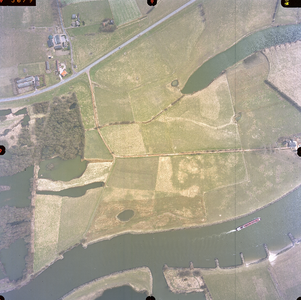 5079 -LFDI Centraal: Hengforder waarden; onder: IJssel; boven: IJsseldijk., 1996-04-05