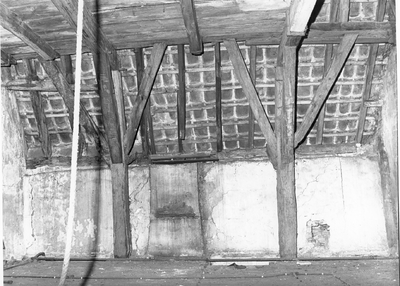 1089 Zolder verdieping rechter gedeelte achter, 01-08-1980 - 31-08-1980