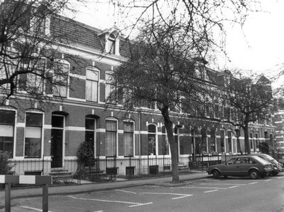 3950 Voorgevels., 01-03-1988 - 30-04-1988